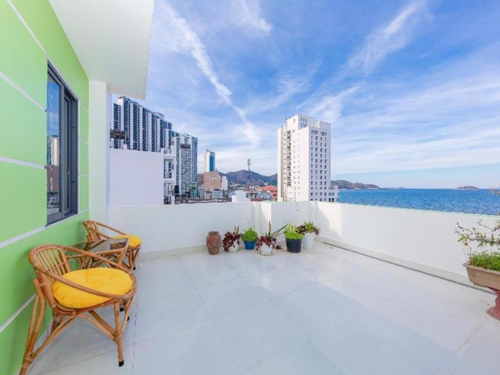 Oyo 1028 Flower House Apartment نها ترانج المظهر الخارجي الصورة